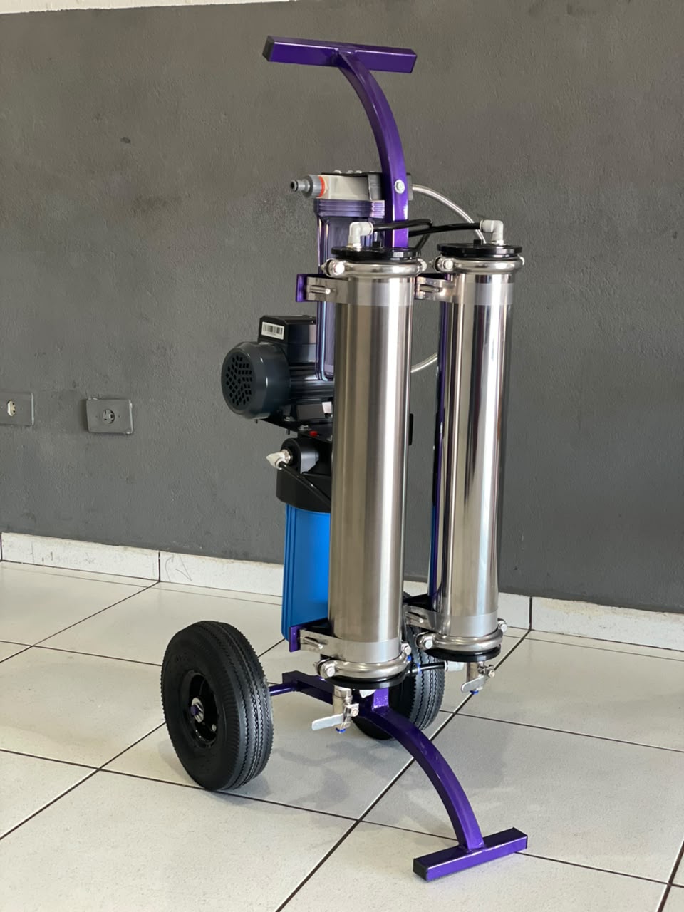 Equipamento profissional utilizado pela Alto Brilho